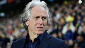 كيف يوافق جيسوس على رحيل لاعبين من صفوف الهلال؟