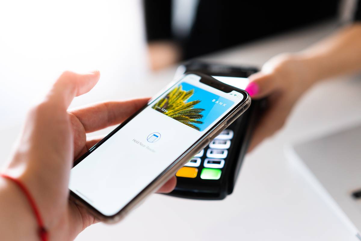 شحن موبايلي باستخدام STC Pay أو Apple Pay