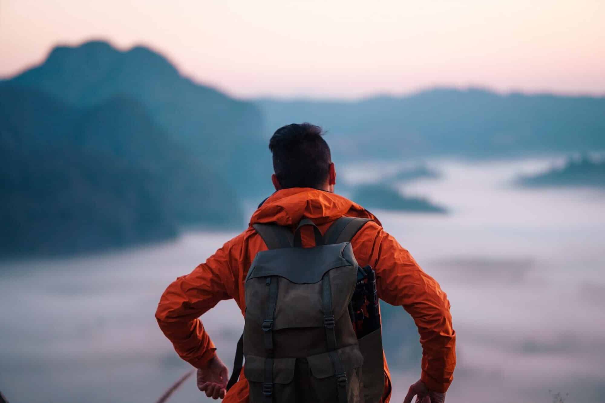 أفضل النصائح للسفر بمفردك