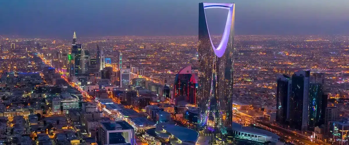 خطة سفر لمدة أسبوع في السعودية